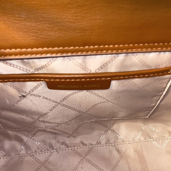 Gorgeous Michael Kors Bag!! - Picture 7 of 7